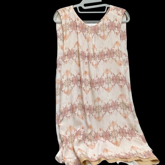 MORGAN CARPER Anthropologie Abstract Tonal Beige Mauve Silk Shift Cape Dress - Picture 14 of 14
